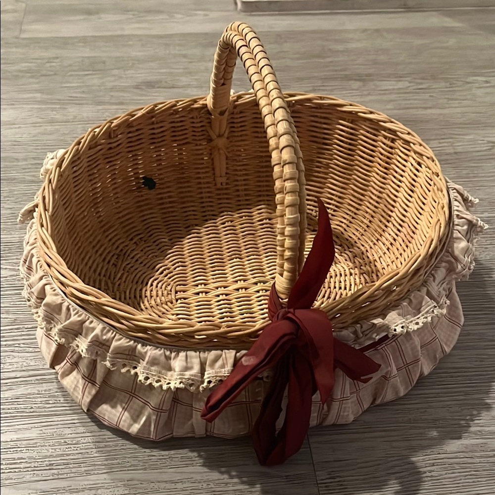 Vintage 1991 American Girl Wicker Basket with Red Bow